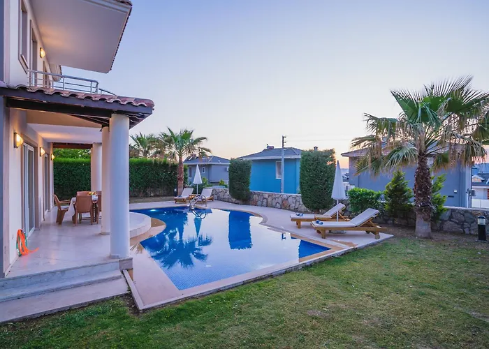 Ovacikta 3 Odali Oezel Havuzlu Royal 14 Villa *