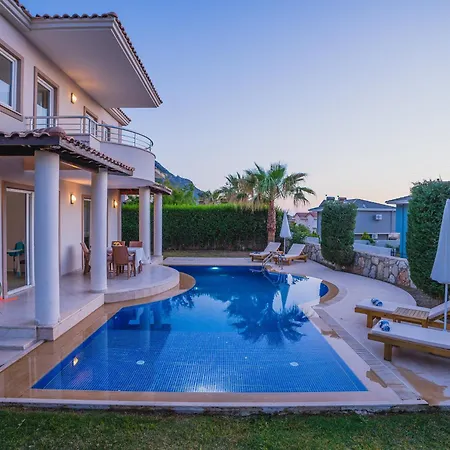 Ovacikta 3 Odali Oezel Havuzlu Royal 14 Villa *