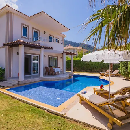 Vila Ovacikta 3 Odali Oezel Havuzlu Royal 14 Fethiye