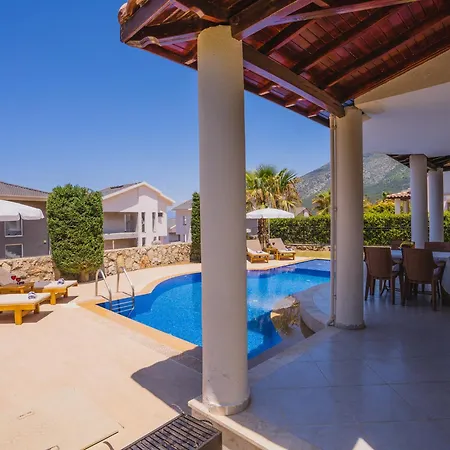 Vila Ovacikta 3 Odali Oezel Havuzlu Royal 14 Fethiye