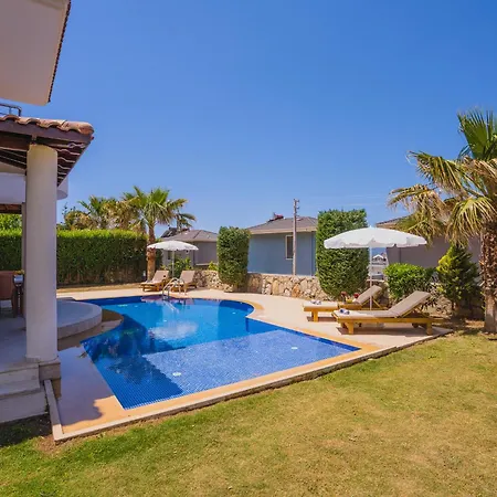 Villa Ovacikta 3 Odali Oezel Havuzlu Royal 14 *