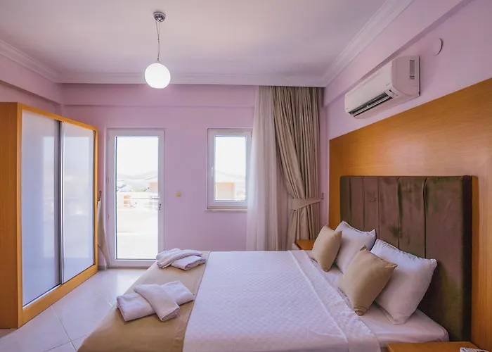 فيلة Ovacikta 3 Odali Oezel Havuzlu Royal 14 فتحية