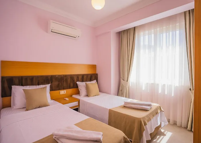 Ovacikta 3 Odali Oezel Havuzlu Royal 14 Fethiye