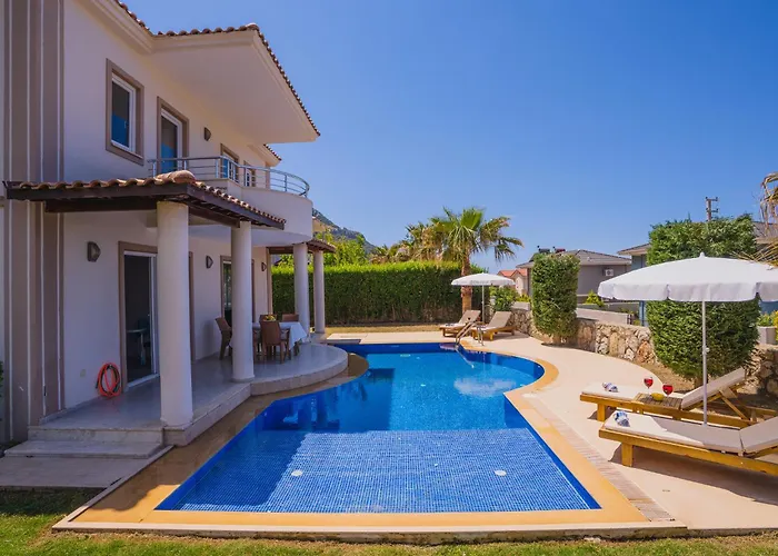 Vila Ovacikta 3 Odali Oezel Havuzlu Royal 14 Fethiye